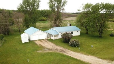 /international/us/5685-40th-street-riceville-ia-110099801853/