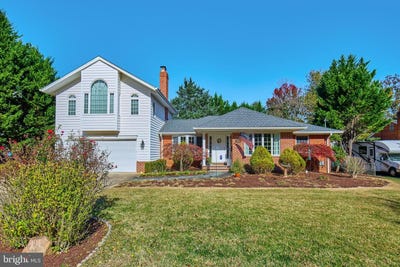/international/us/3032-crane-dr-falls-church-va-110105884756/