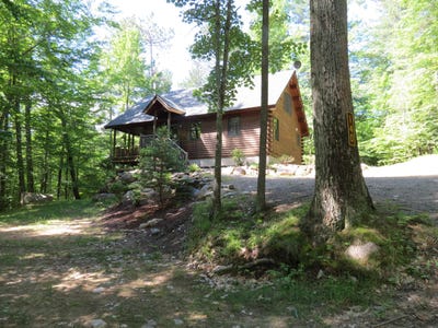 /international/us/140-oak-hollow-road-jay-ny-110108766775/