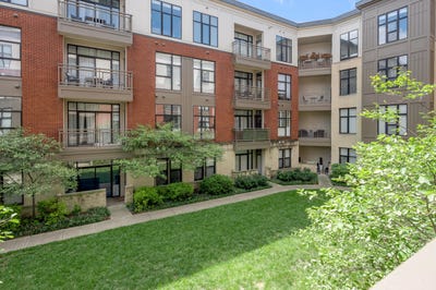 /international/us/220-cedar-street-lexington-ky-110107953189/