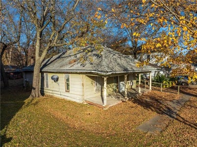 /international/us/1006-osage-street-neodesha-ks-110103986810/
