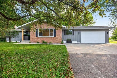 /international/us/8833-canby-court-northfield-mn-110119423922/