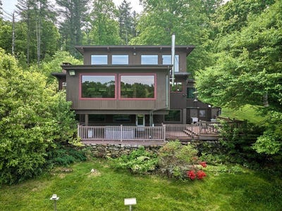 /international/us/50-little-rest-rd-brimfield-ma-110108471495/