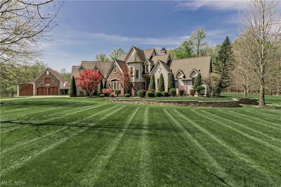 /international/us/425-woodside-avenue-jefferson-oh-110104586106/
