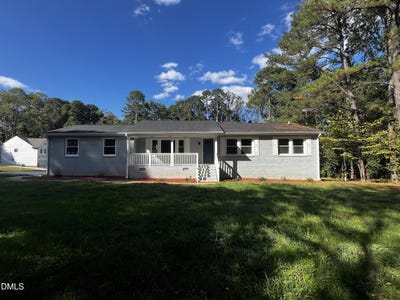 /international/us/101-wyoming-drive-louisburg-nc-110106619438/