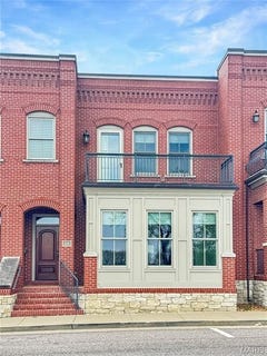 /international/us/524-w-front-street-washington-mo-110107510639/