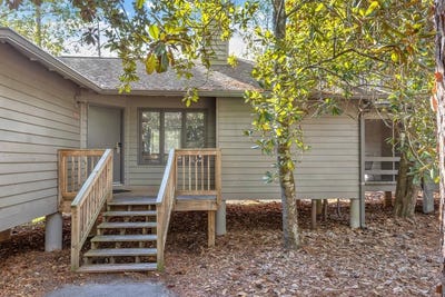 /international/us/2235-holly-lane-pine-mountain-ga-110120458496/