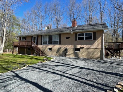 /international/us/83-fox-hill-road-albrightsville-pa-110107982510/
