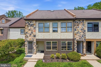 /international/us/240-smallwood-court-west-chester-pa-110108392803/