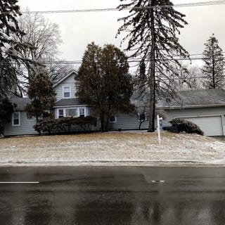 /international/us/16701-135th-street-lemont-il-110042657455/