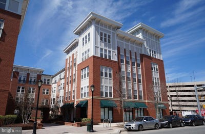 /international/us/2665-prosperity-avenue-fairfax-va-110108503003/