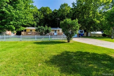 /international/us/2436-judy-conn-drive-mayfield-twp-mi-110109213650/
