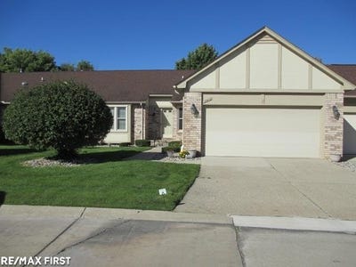 /international/us/15410-orchard-ridge-drive-clinton-township-mi-110120041186/