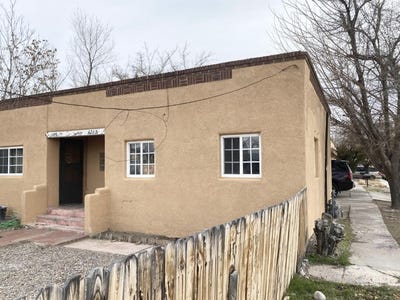 /international/us/426-headingly-avenue-nw-albuquerque-nm-110108301641/