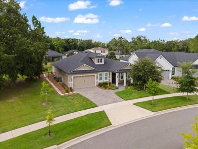 /international/us/11015-sw-38th-boulevard-gainesville-fl-110101243891/