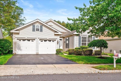 /international/us/10-powderhorn-way-allentown-nj-110108425472/