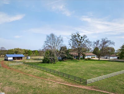 /international/us/341-ridings-road-chesnee-sc-110106536994/