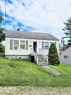 /international/us/505-tyler-avenue-pearisburg-va-110101021442/