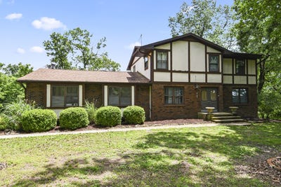 /international/us/4446-f-brinkley-road-marshfield-mo-110108398135/