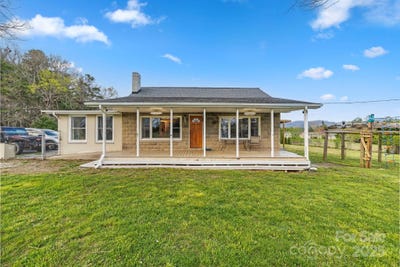 /international/us/224-laycock-road-hendersonville-nc-110099062228/?lang=zh-tw