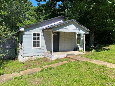 /international/us/poplar-bluff-mo-110108199088/