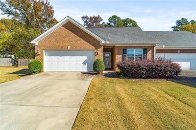 /international/us/252-blackwood-place-se-calhoun-ga-110103384640/
