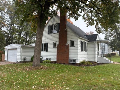 /international/us/713-1st-avenue-ne-little-falls-mn-110110368666/