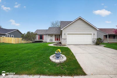 /international/us/819-village-drive-davison-mi-110107993281/