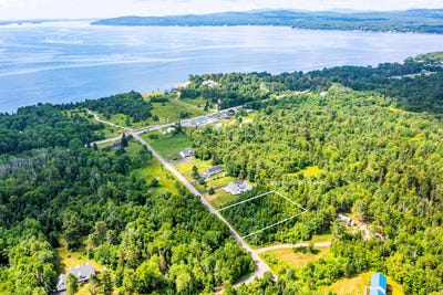 /international/us/10-spruce-knoll-lane-searsport-me-110109217196/