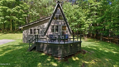 /international/us/661-s-johnsburg-road-warrensburg-ny-110108636255/