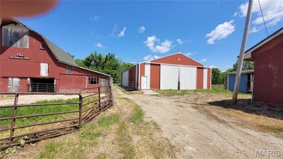 /international/us/78-frank-lane-hillsboro-il-110107572403/