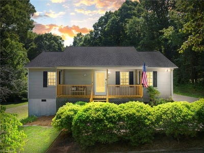 /international/us/362-nc-highway-109-thomasville-nc-110108797371/