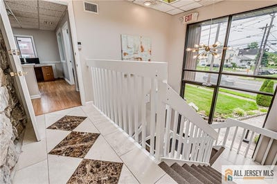 /international/us/894-green-street-iselin-nj-110101024224/