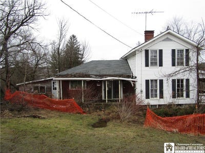 /international/us/8148-s-hill-road-otto-ny-110106231464/