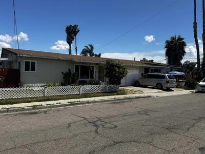 /international/us/1361-65-14th-st-imperial-beach-ca-110098853255/