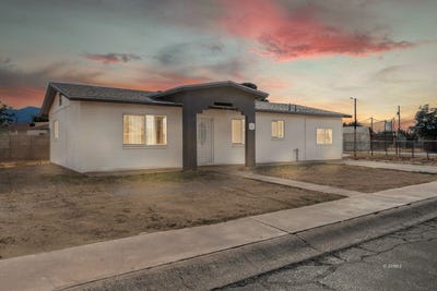 /international/us/1-santa-fe-place-safford-az-110107856403/