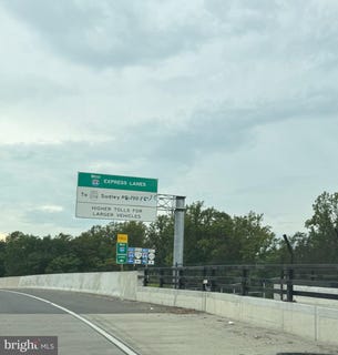 /international/us/13704-cabells-mill-drive-centreville-va-110101261738/
