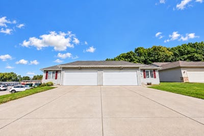 /international/us/2725-humboldt-road-green-bay-wi-110120531252/