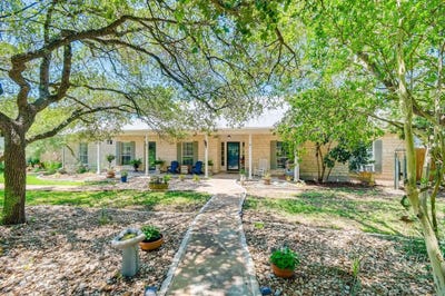 /international/us/14200-sawyer-ranch-rd-dripping-springs-tx-110097608642/