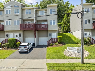 /international/us/255-shore-drive-highlands-nj-110100190540/