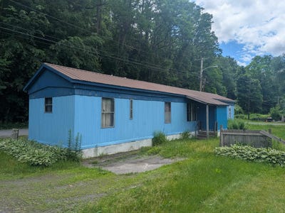 /international/us/8-great-meadows-park-charlestown-nh-110109118628/