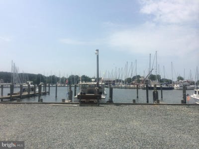 /international/us/21111-chesapeake-avenue-rock-hall-md-110091853767/