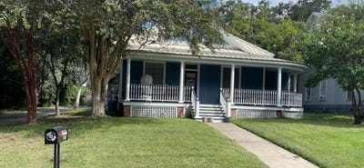 /international/us/609-e-corpus-christi-beeville-tx-110100454835/