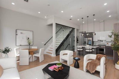 /international/us/139-new-york-ave-jc-heights-nj-110108848067/