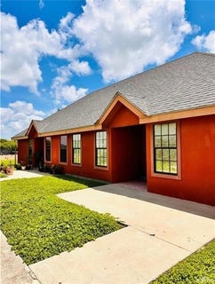 /international/us/3027-e-mile-11-weslaco-tx-110109067897/