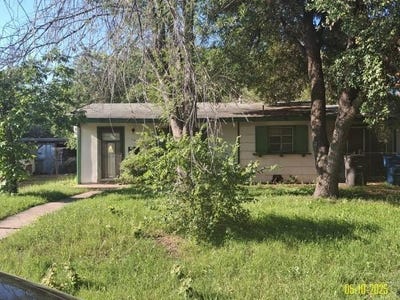 /international/us/146-redrock-drive-san-antonio-tx-110099642645/