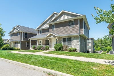 /international/us/2282-s-samuel-lane-bloomington-in-110108547106/