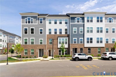 /international/us/12151-calgary-loop-chester-va-110107457940/