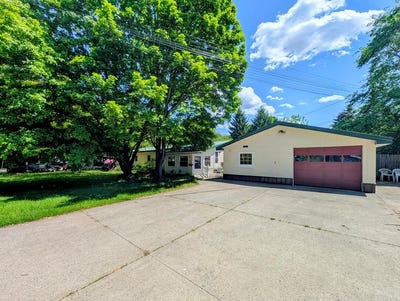 /international/us/202-westbrook-st-sayre-pa-110108692446/
