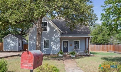 /international/us/407-s-reagan-street-hamilton-tx-110119967534/